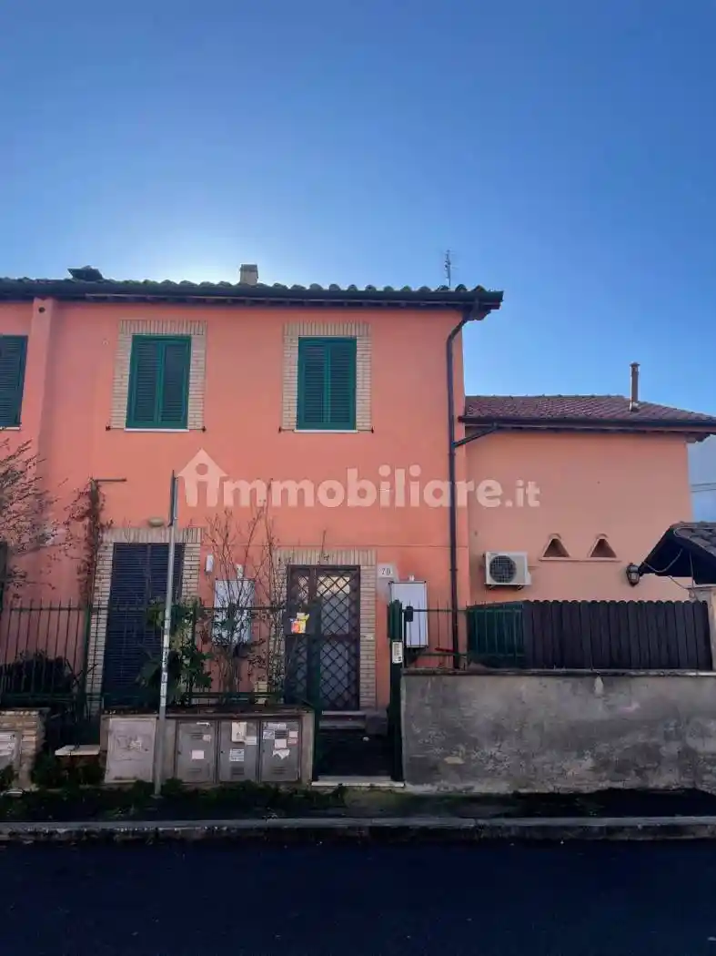 Rustico - Casale in vendita a Roma