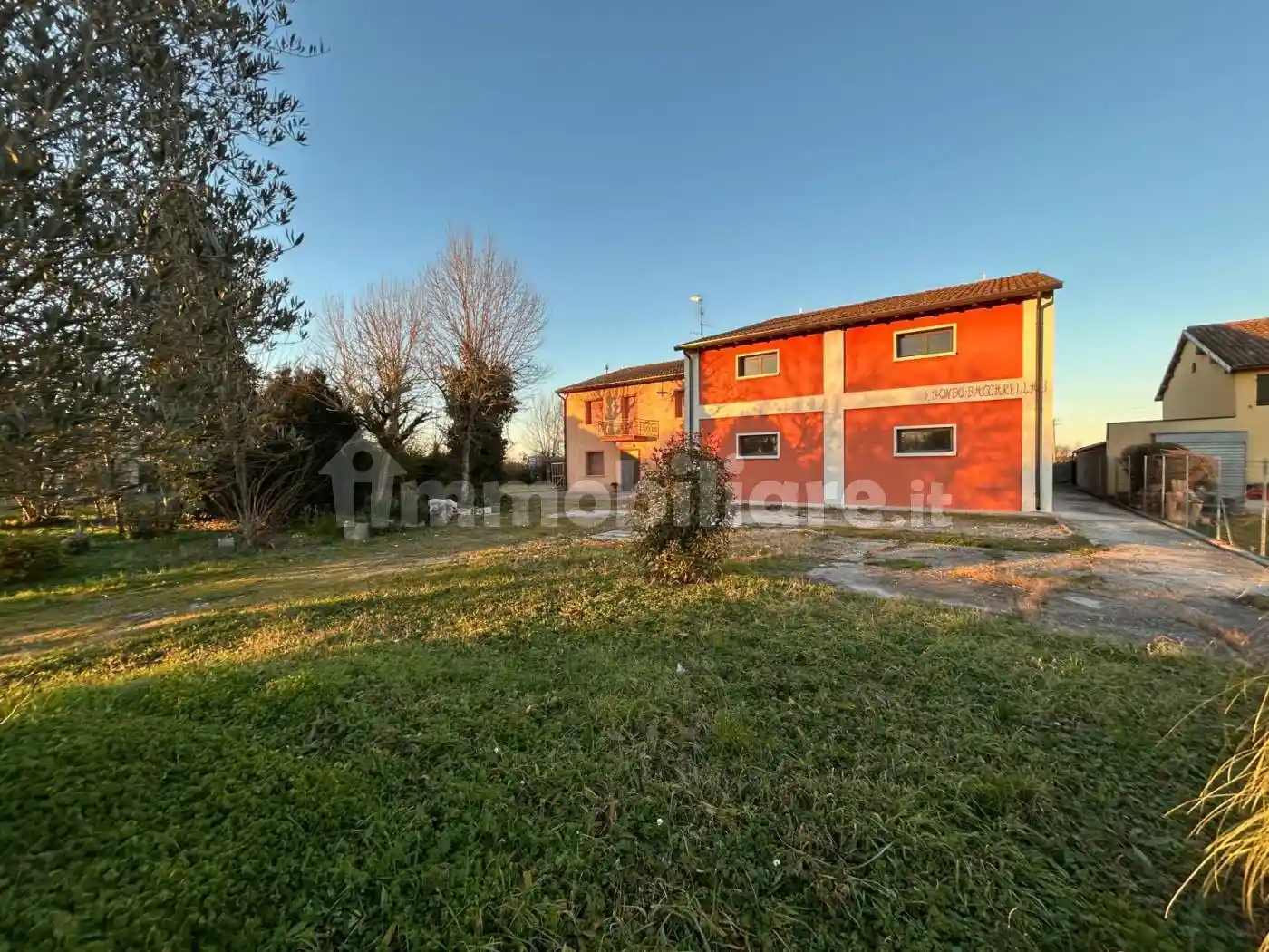 Villa in vendita a Mirandola