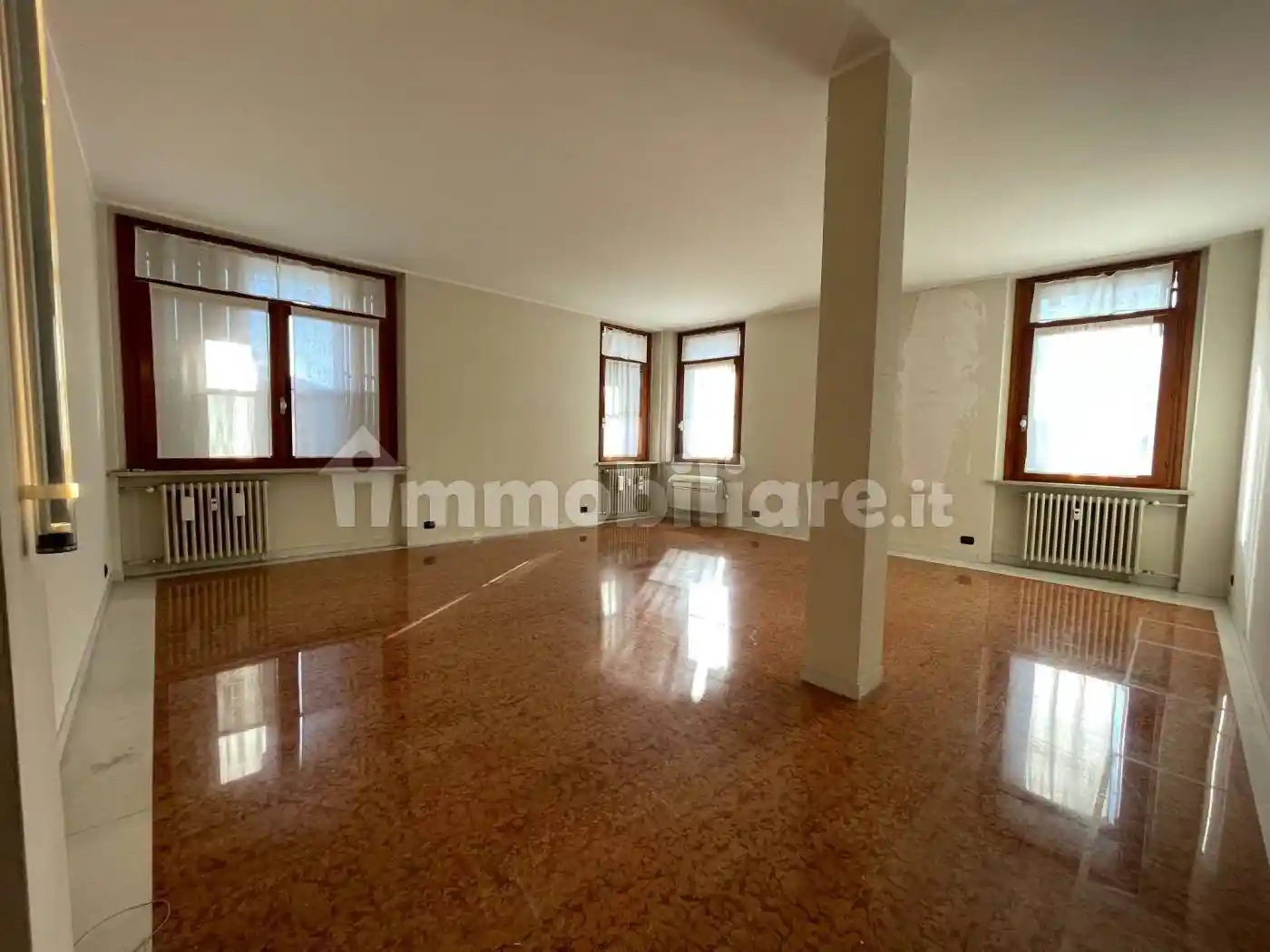 Appartamento in vendita a Parma