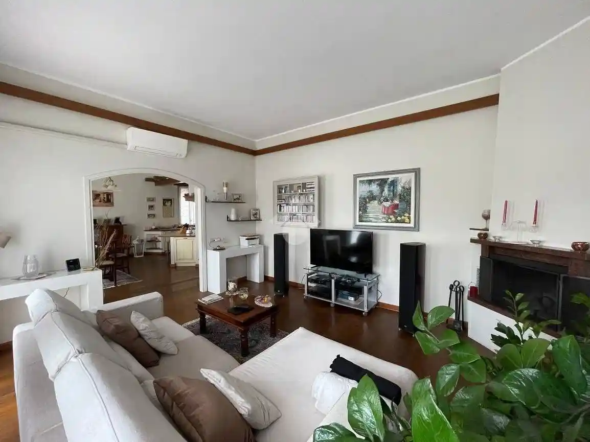 Villa in vendita a Legnano