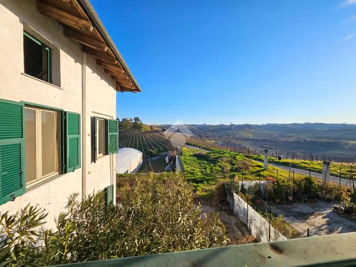 Casa indipendente in vendita a Mombaruzzo