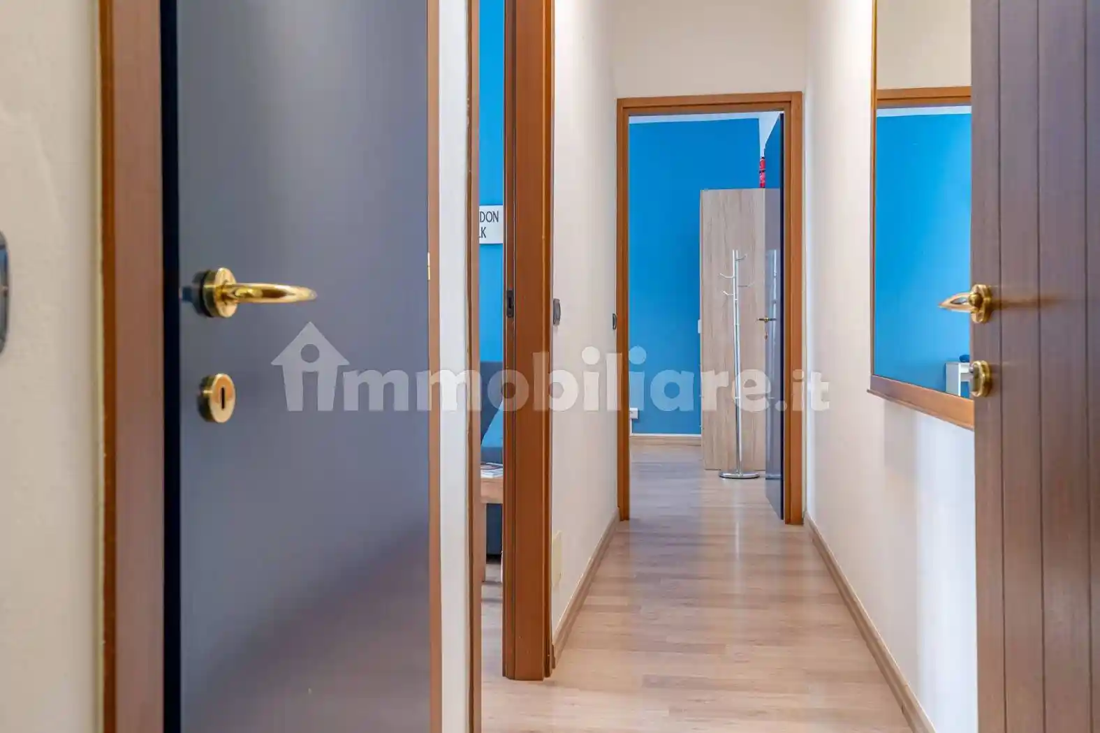 Quadrilocale via Barzaghi 11, Centro, Erba - foto 2