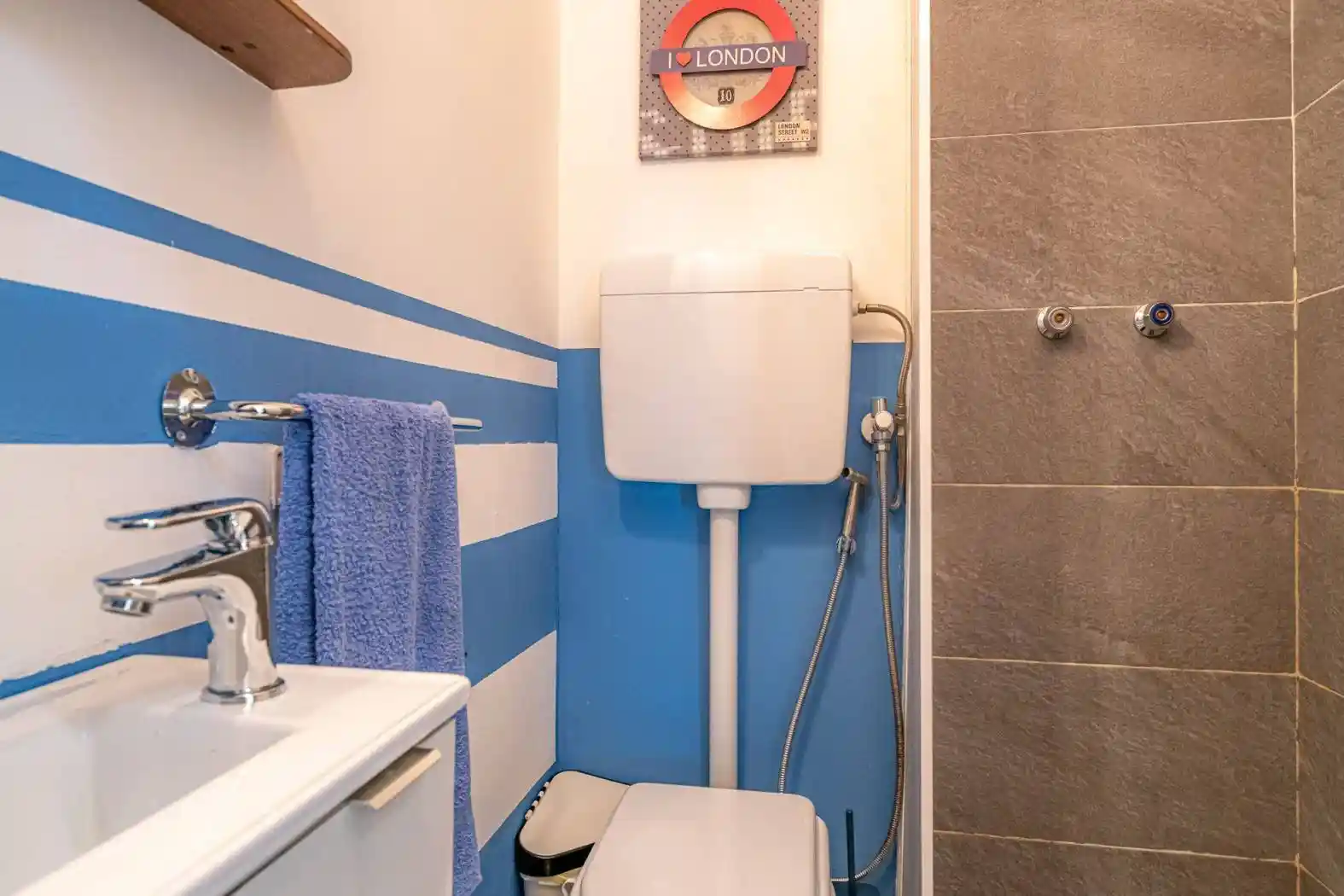 Quadrilocale via Barzaghi 11, Centro, Erba - foto 5