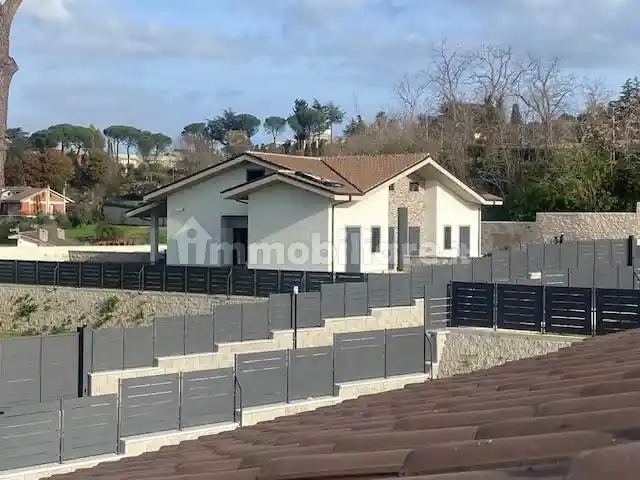 Villa in vendita a Frascati