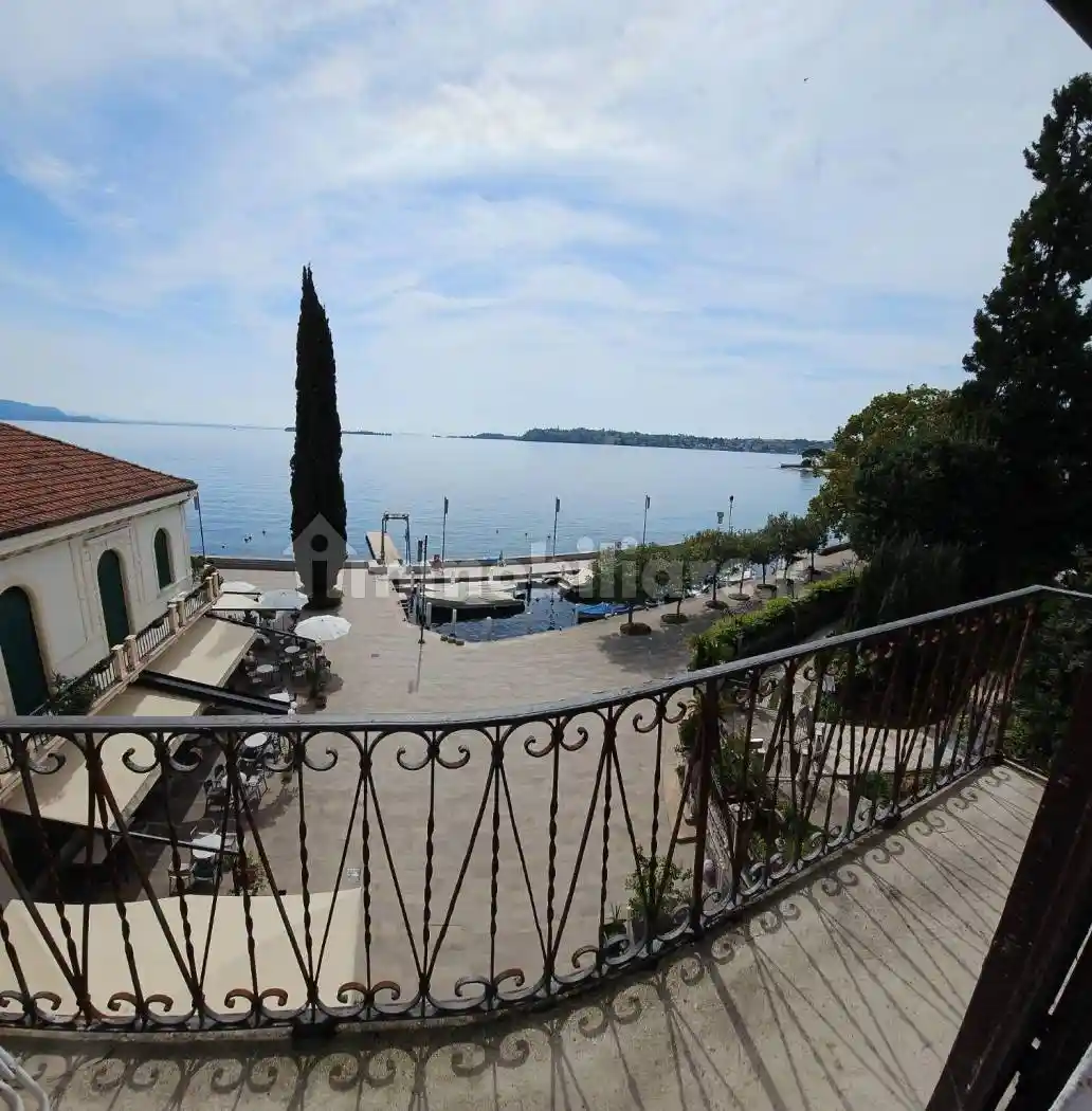Casa indipendente in vendita a Gardone Riviera