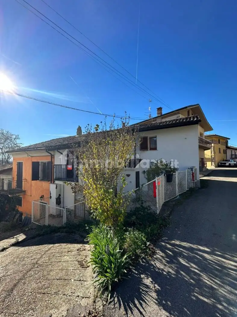Casa indipendente in vendita a Casasco