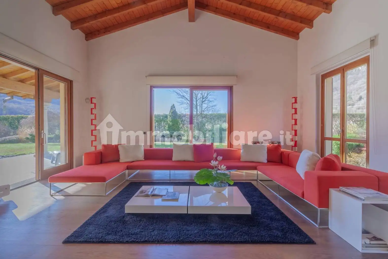 Villa in vendita a Caslino d'Erba