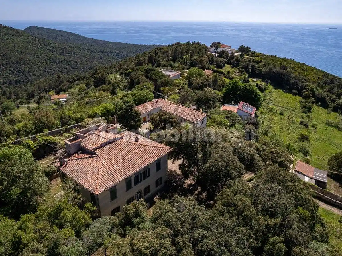 Villa in vendita a Livorno