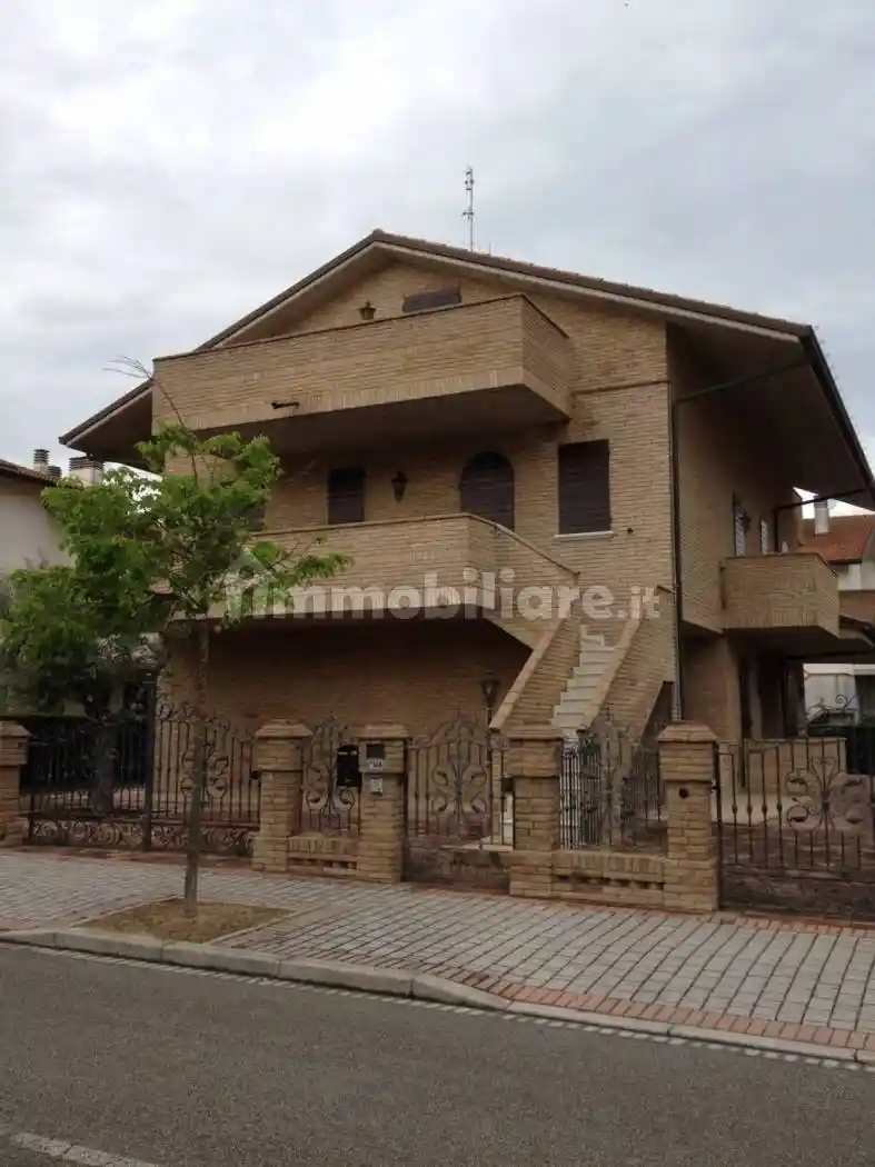 Villa in affitto a Ravenna