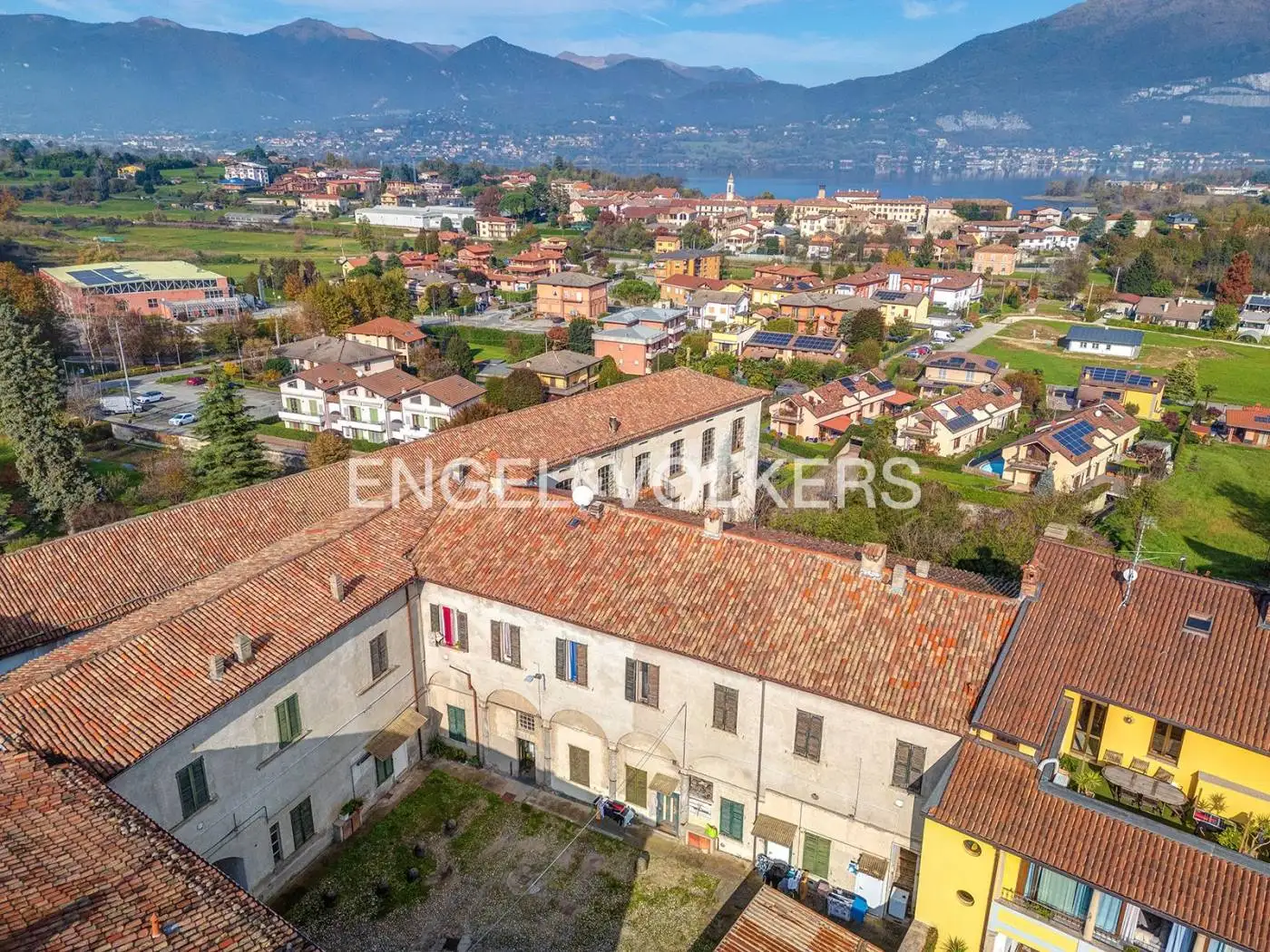 Villa in vendita a Rogeno