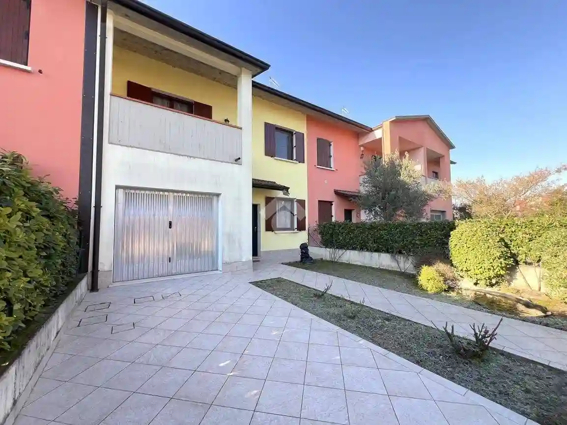 Villetta a schiera - foto 2