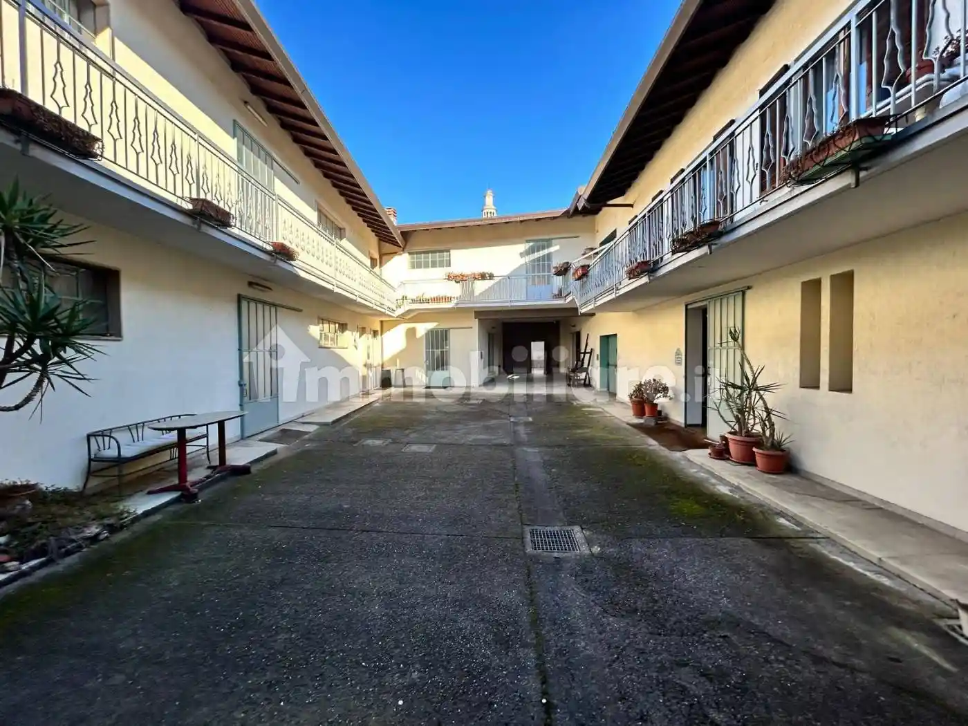 Palazzo - Edificio in vendita a Seriate