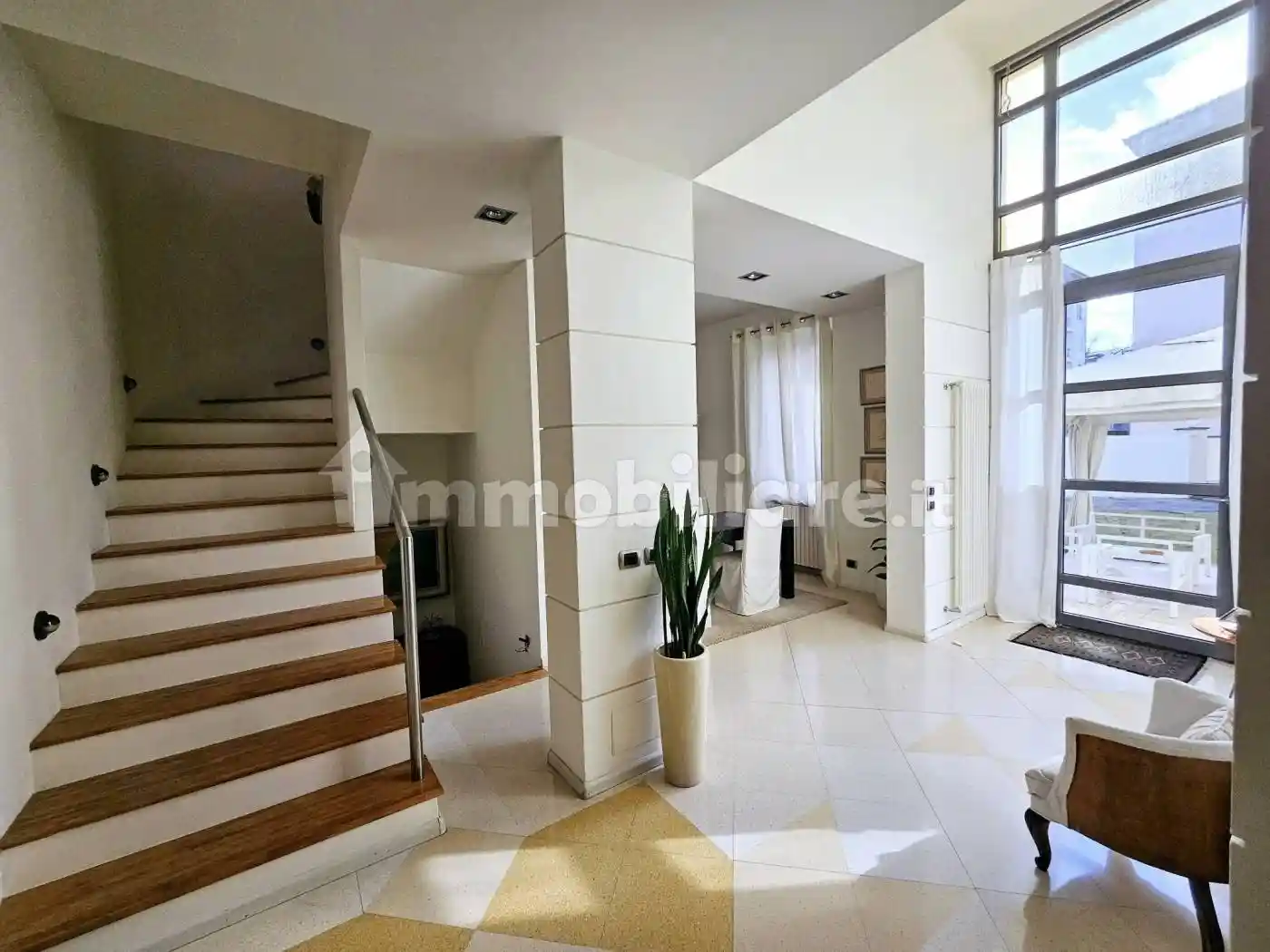 Casa indipendente in vendita a Arezzo