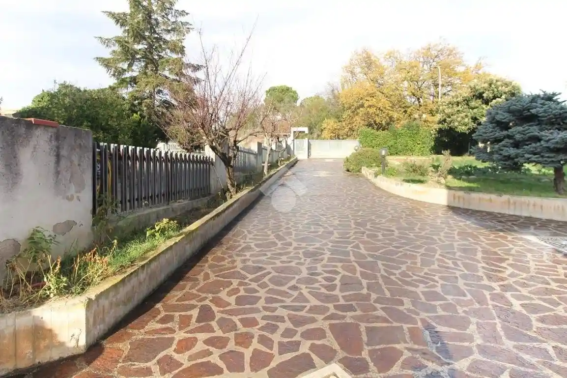 Villa bifamiliare via Val Vomano, Roseto degli Abruzzi - foto 3