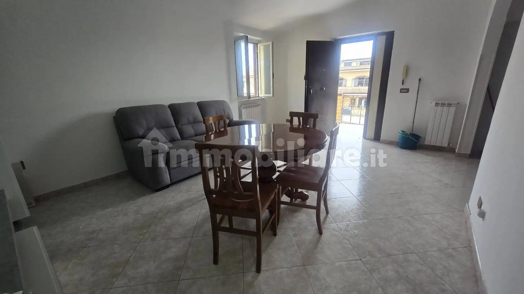 Appartamento in affitto a Fiumicino