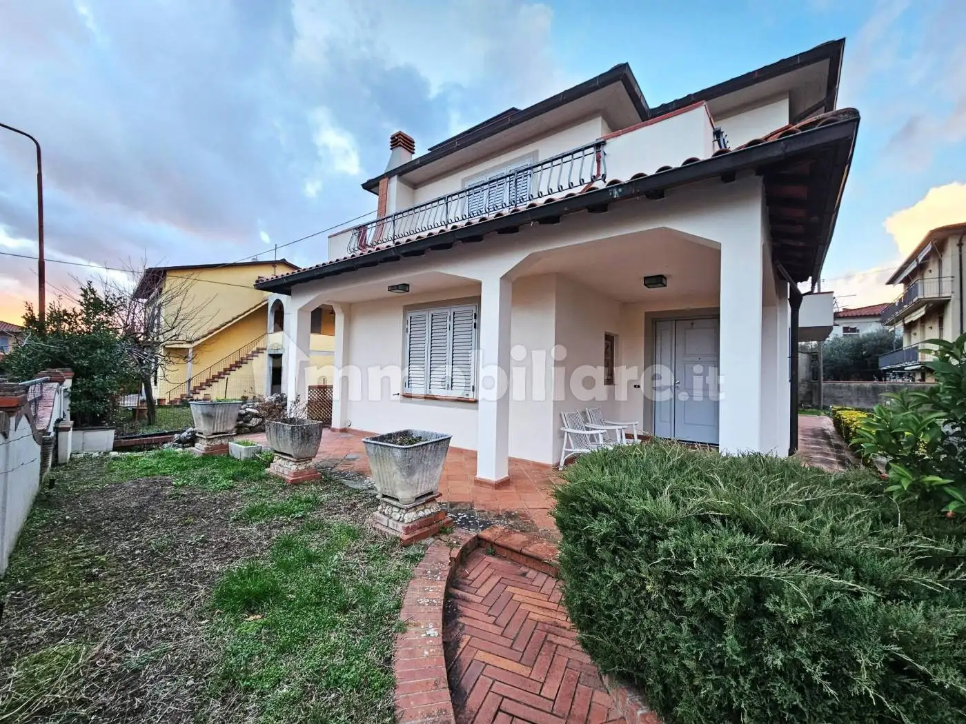 Villa in affitto a Castelfranco Piandisco