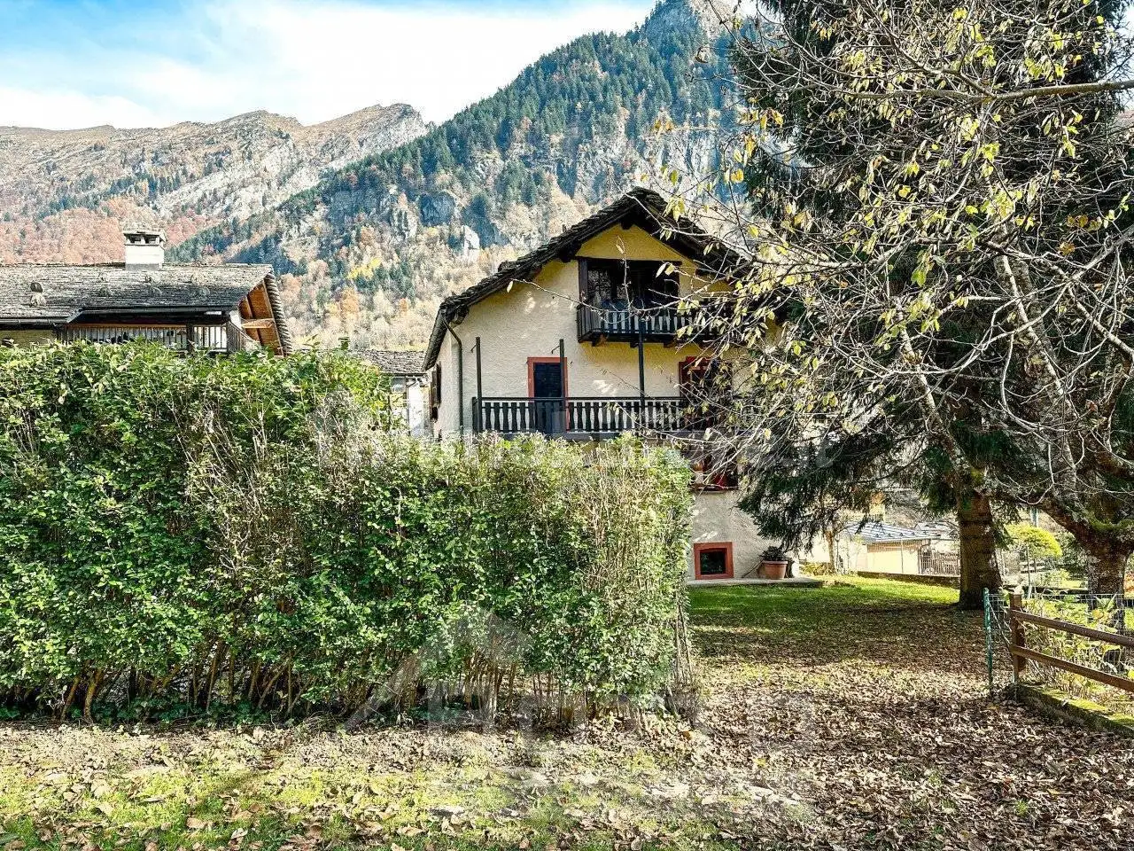 Terratetto unifamiliare frazione Carata via Artogna, Campertogno - foto 2