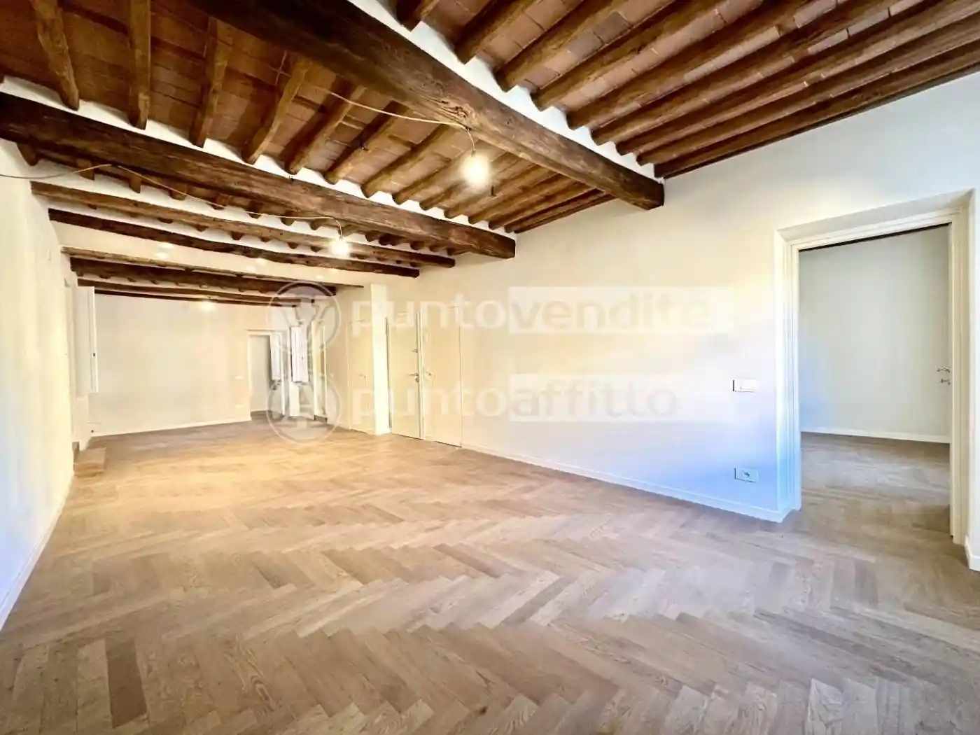 Appartamento in vendita a Lucca