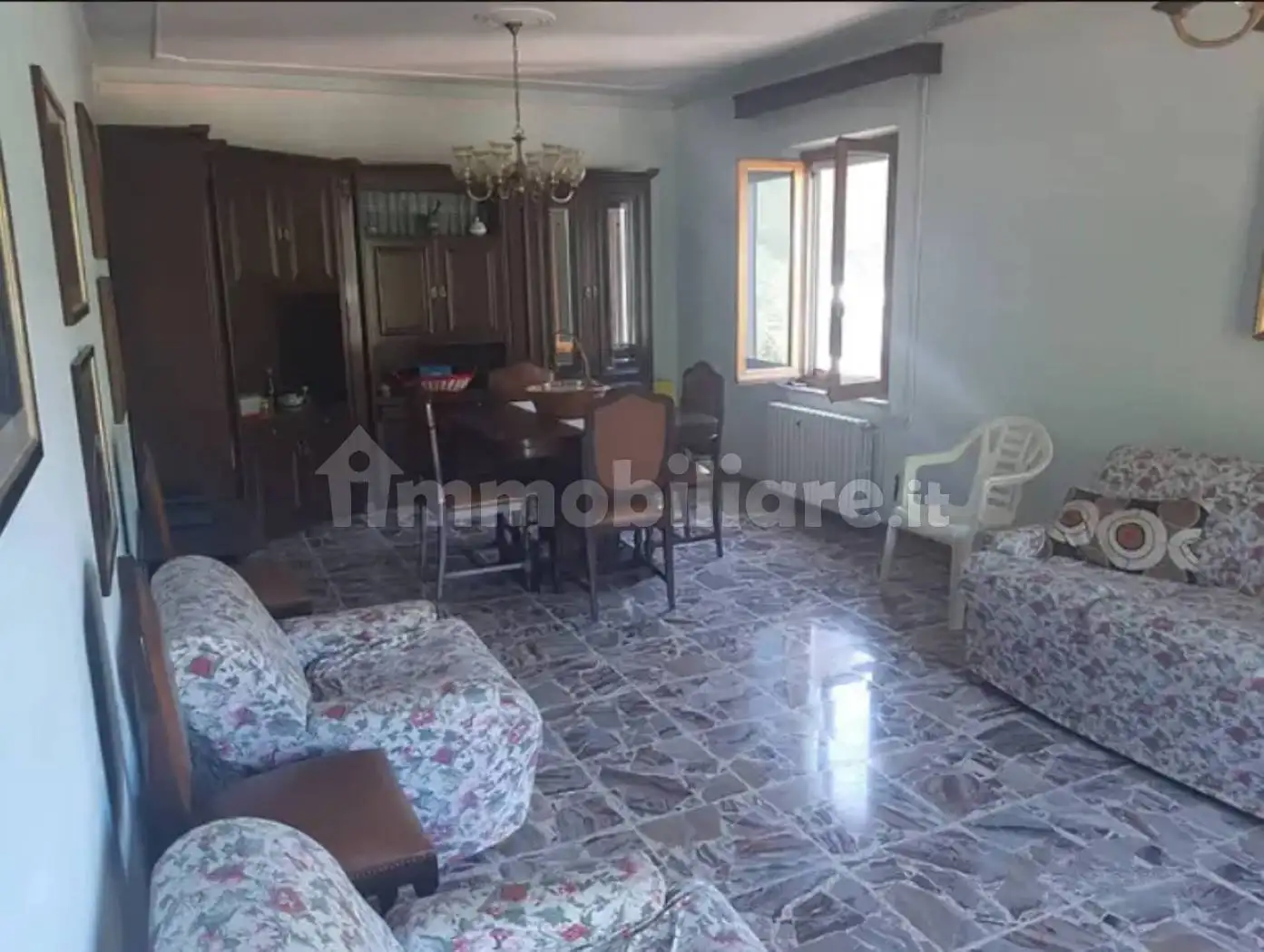 Appartamento in vendita a Ventasso