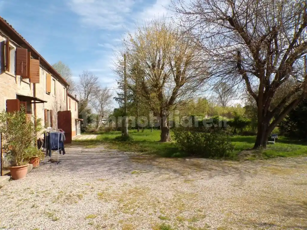 Rustico - Casale in vendita a Ostellato