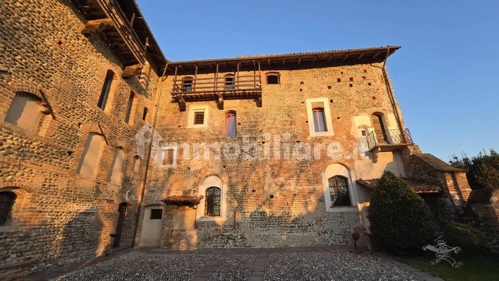 Palazzo - Edificio in Vendita - foto 2