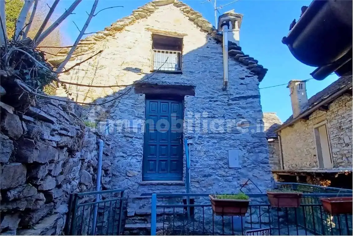 Rustico - Casale in vendita a Crevoladossola