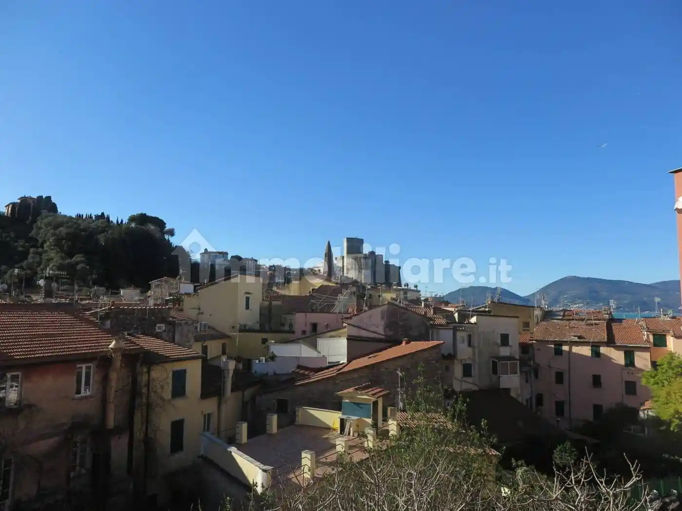 Appartamento in vendita a Lerici