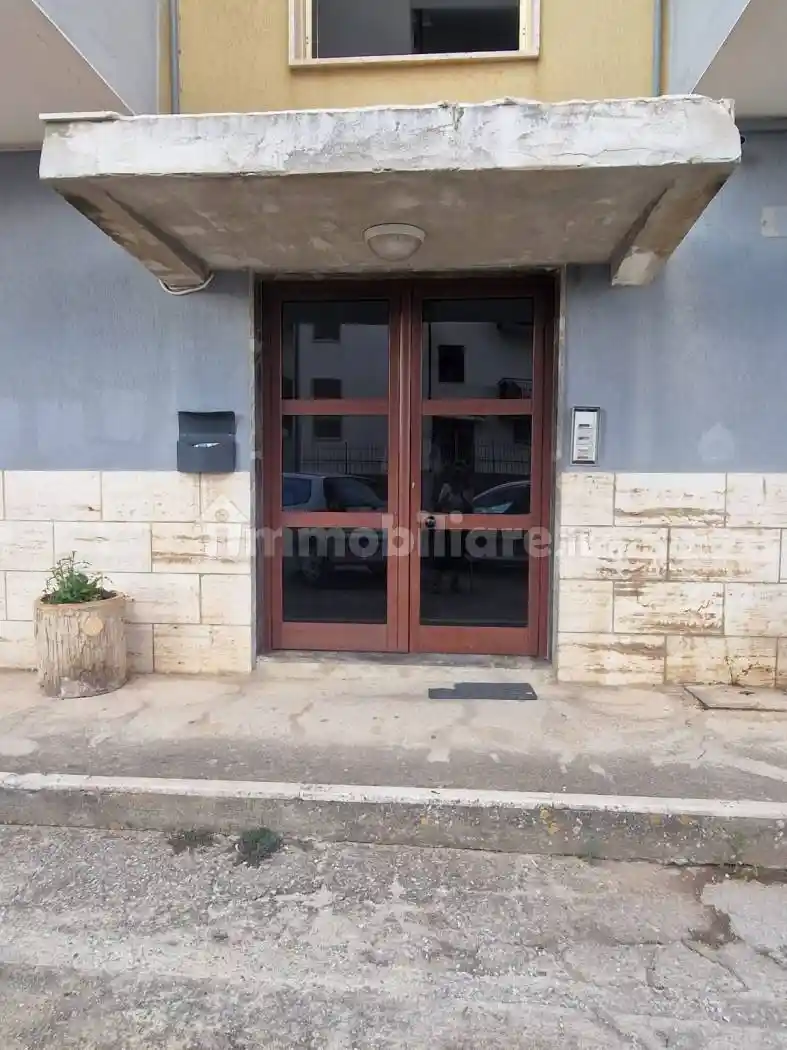 Appartamento via Enrico Candela 48, Centro, Vibo Valentia - foto 2