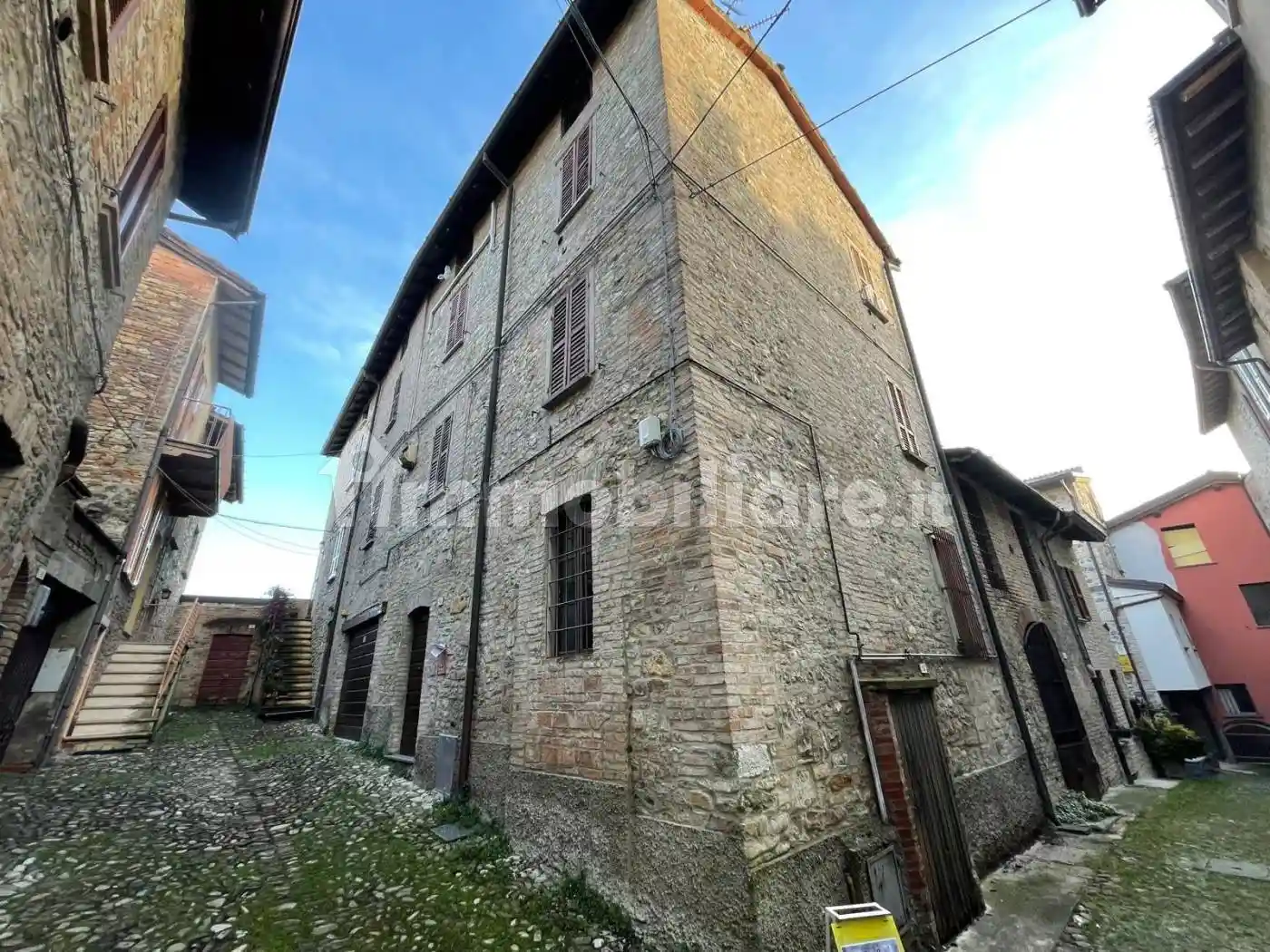 Palazzo - Edificio in vendita a Castell'Arquato