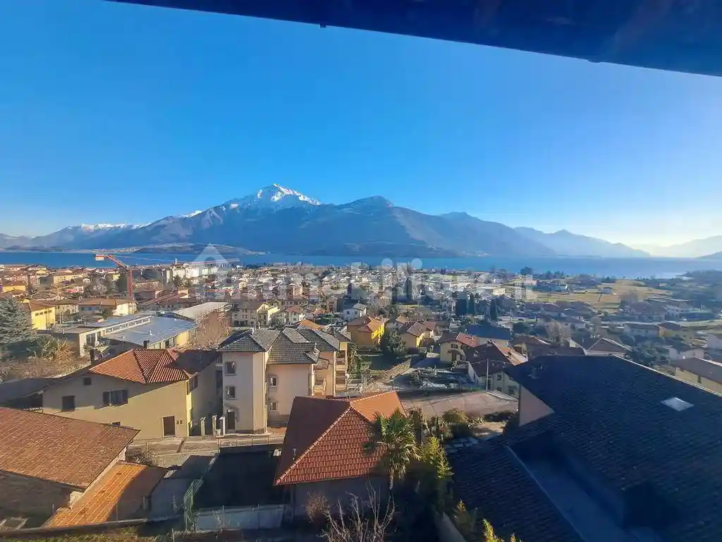 Appartamento in vendita a Gravedona ed Uniti