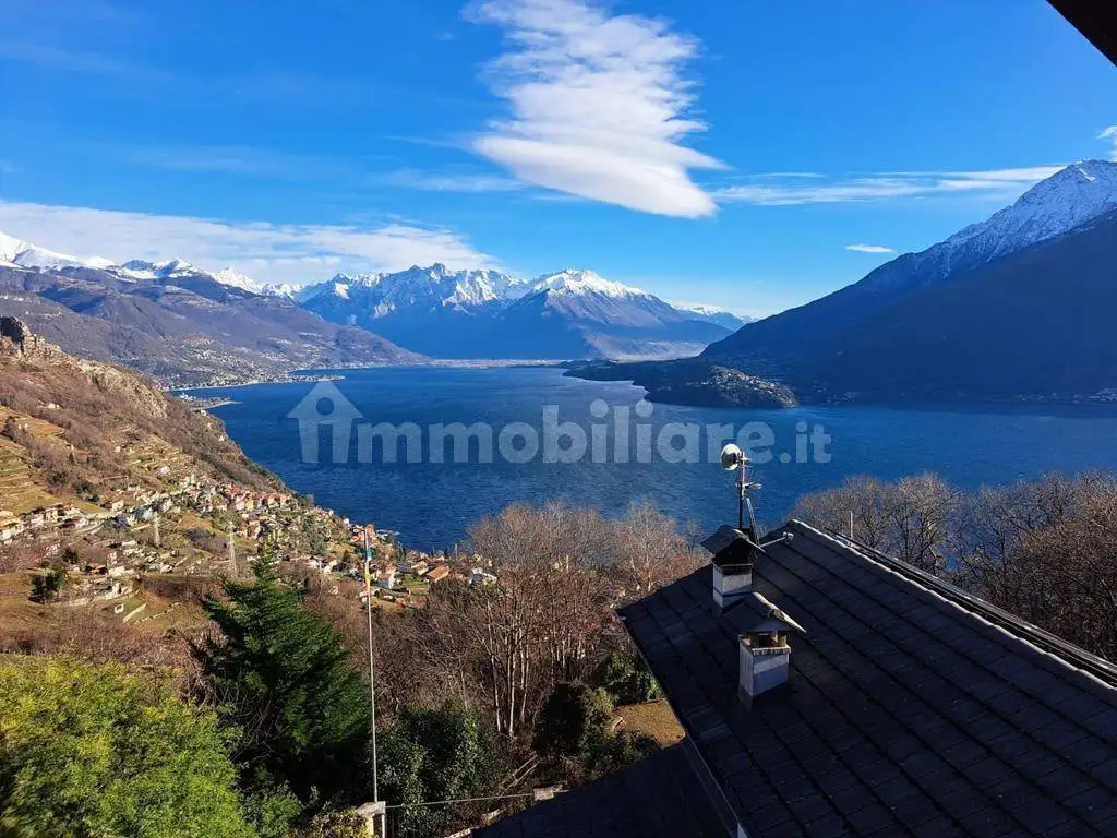 Appartamento in vendita a Pianello del Lario
