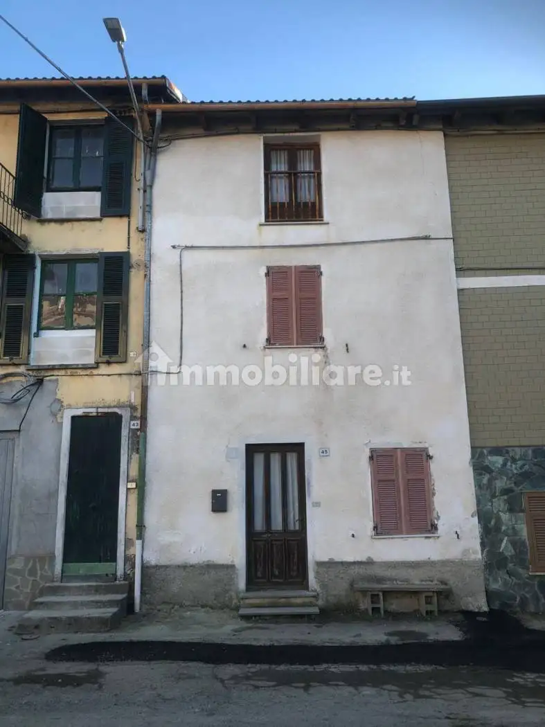 Casa indipendente in vendita a Morbello