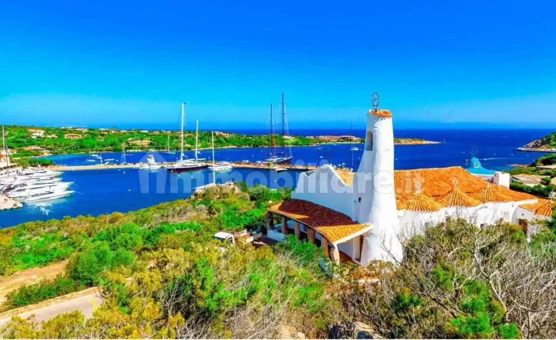 Appartamento in vendita a Arzachena