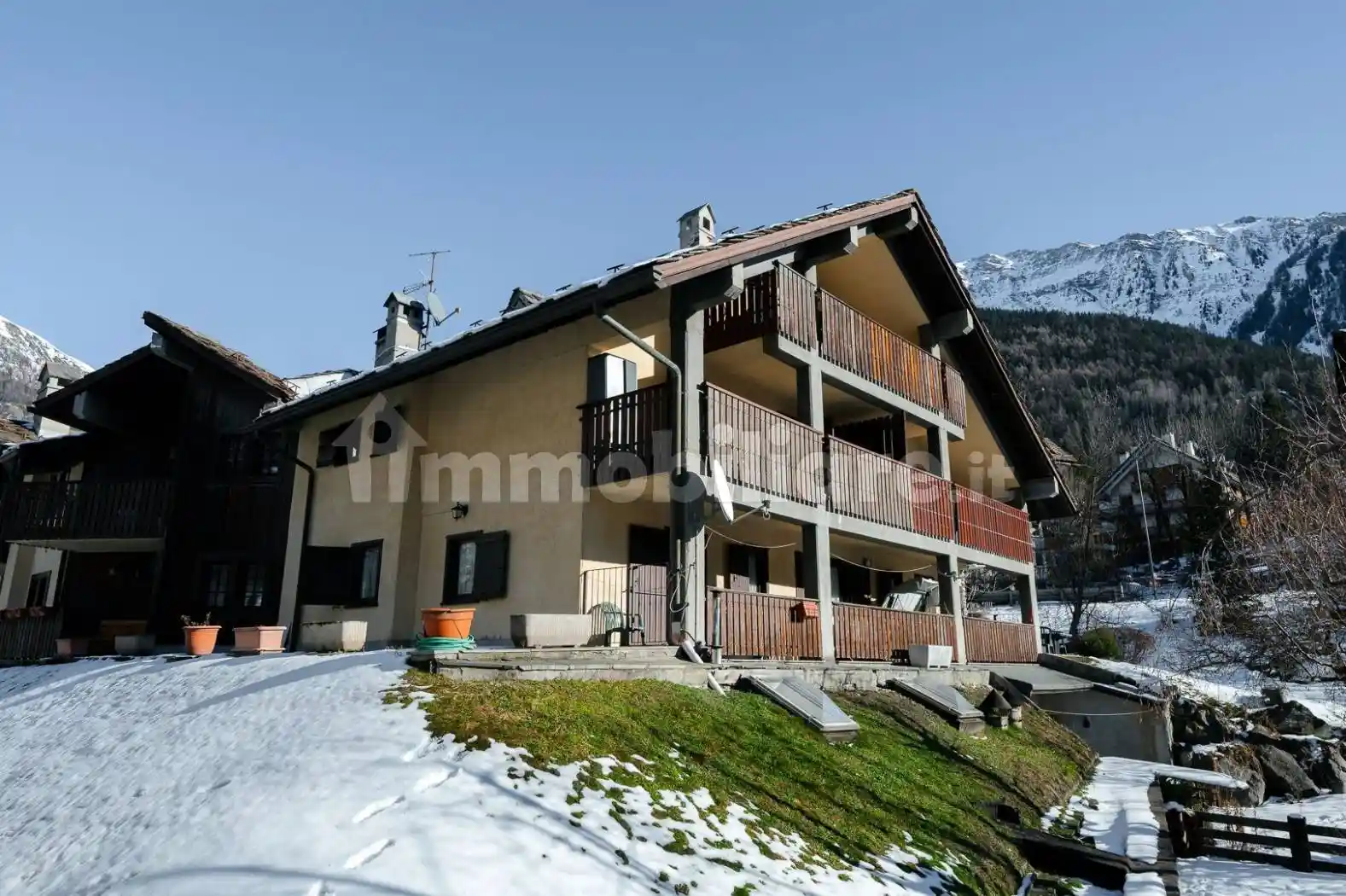 Appartamento in vendita a Courmayeur