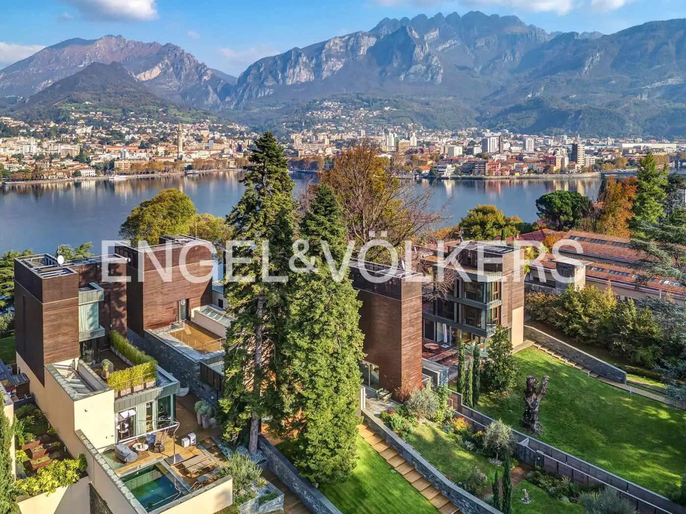 Villa in vendita a Malgrate