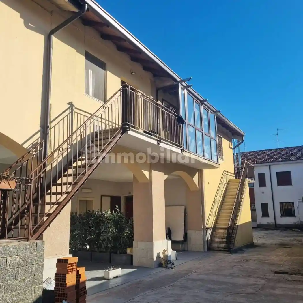 Appartamento in vendita a Basiano