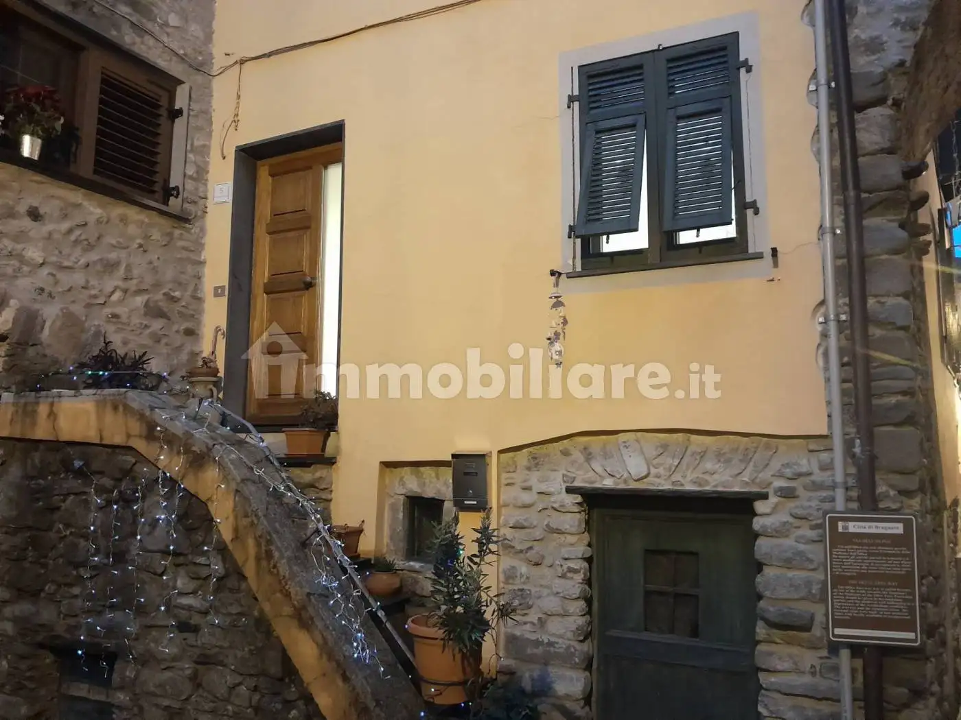 Appartamento in vendita a Brugnato