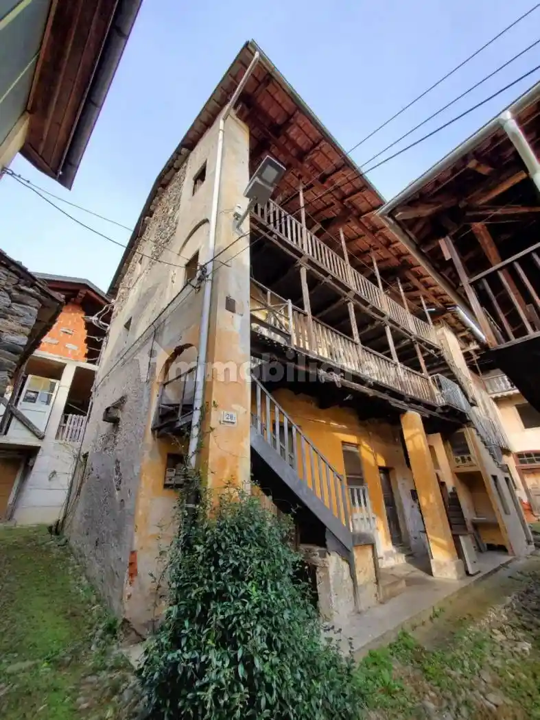 Casa indipendente in vendita a Quarona