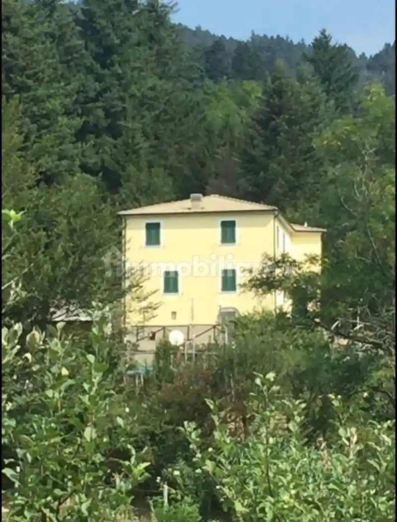 Casa indipendente in vendita a Borzonasca
