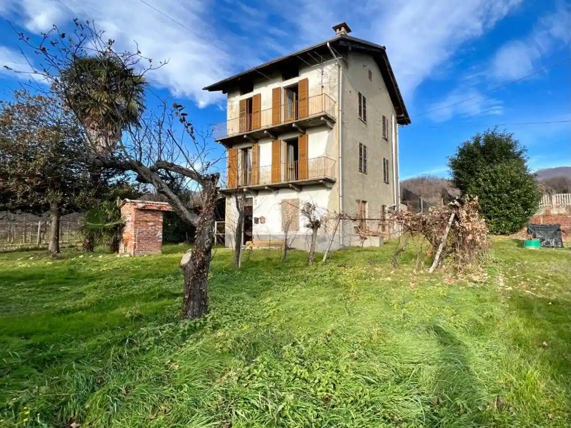 Casa indipendente in vendita a Lanzo Torinese