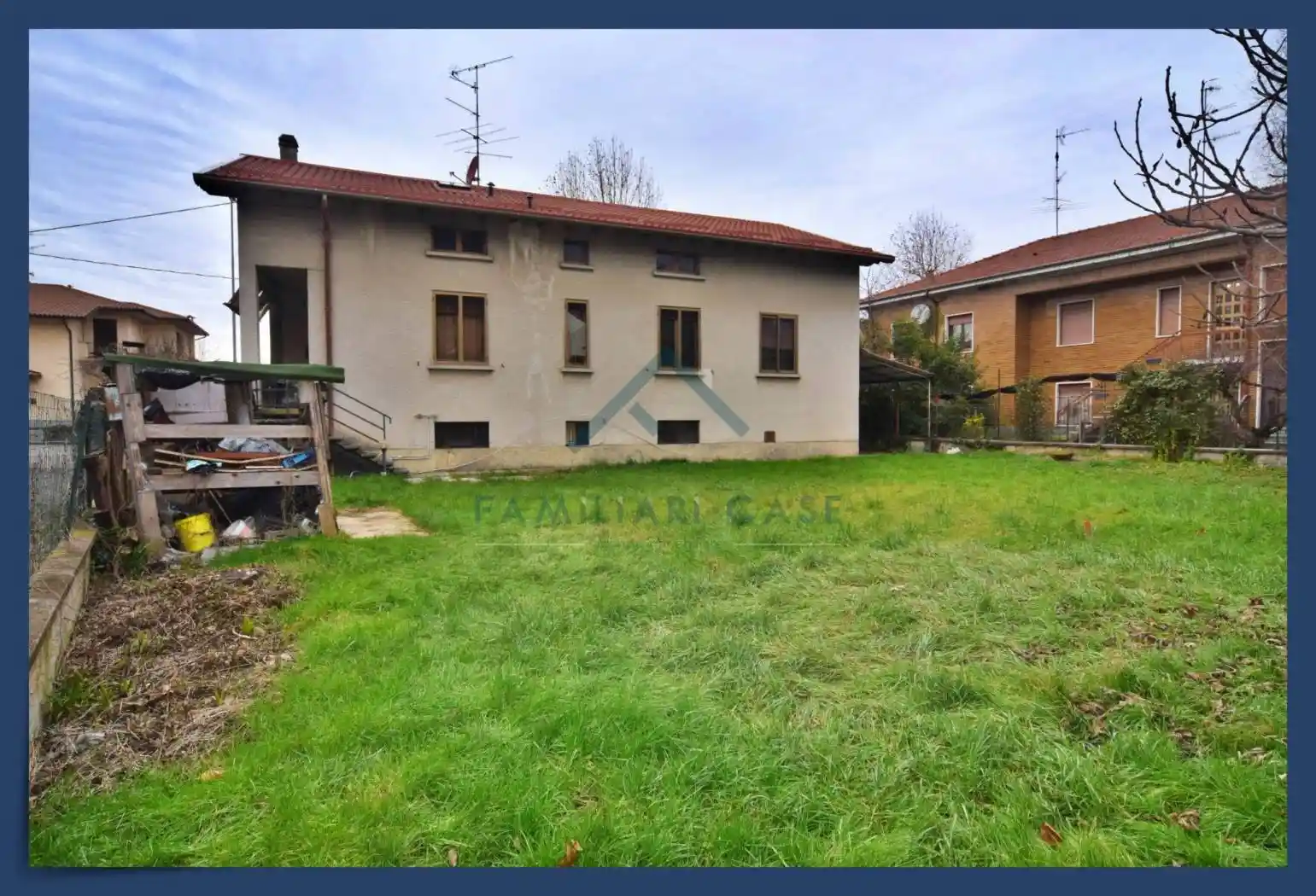 Villa in vendita a Carnago