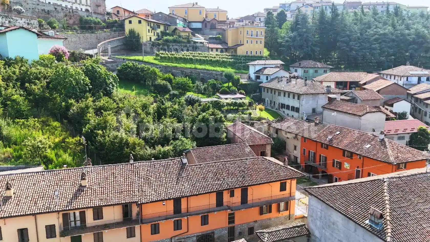 Rustico - Casale in vendita a Diano d'Alba