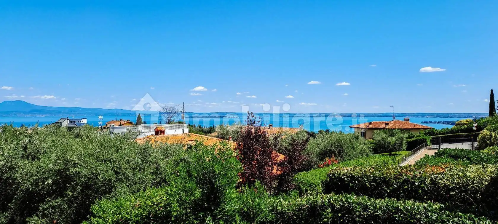 Appartamento in affitto a Padenghe sul Garda