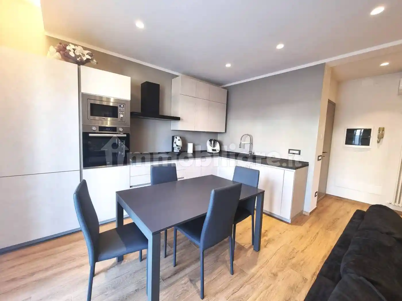 Appartamento in vendita a Viareggio