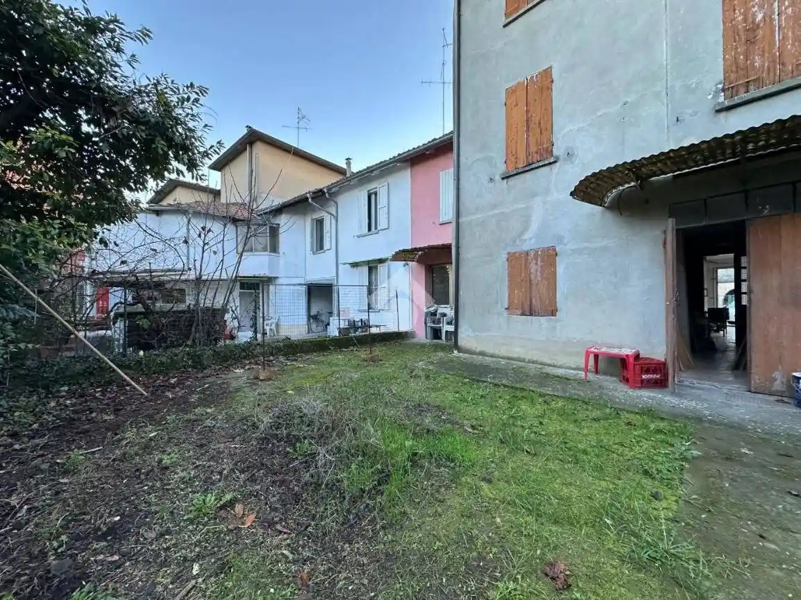 Casa indipendente in vendita a Castelnovo di Sotto