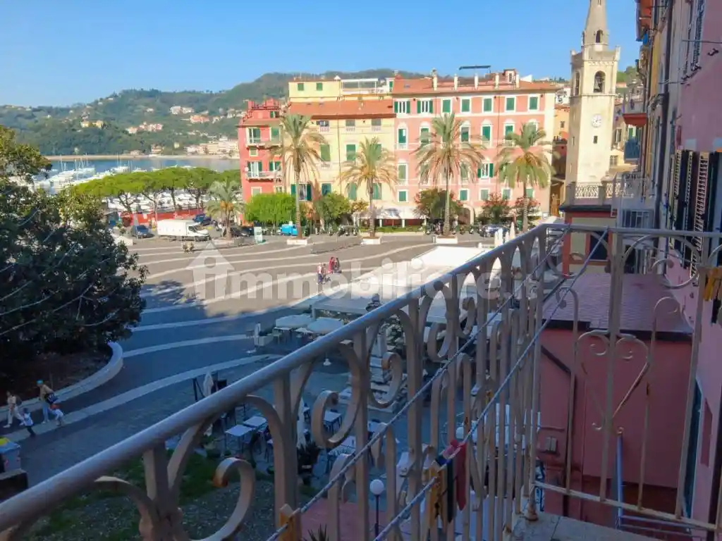 Appartamento in vendita a Lerici
