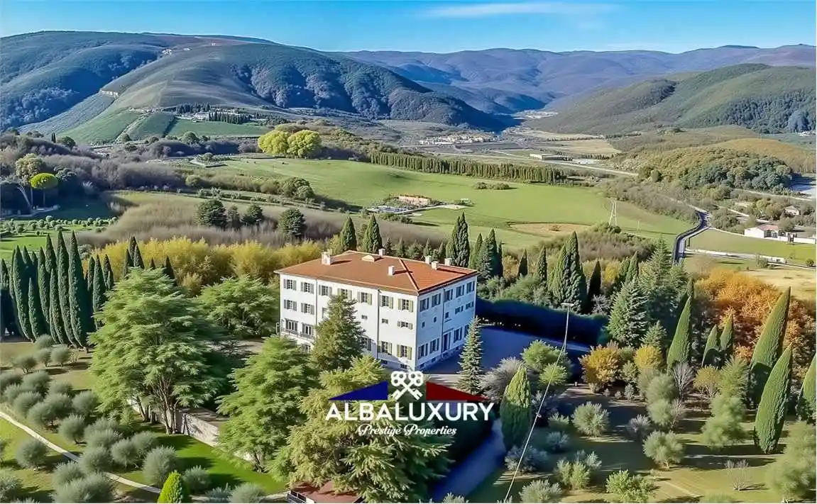 Villa in vendita a Pistoia