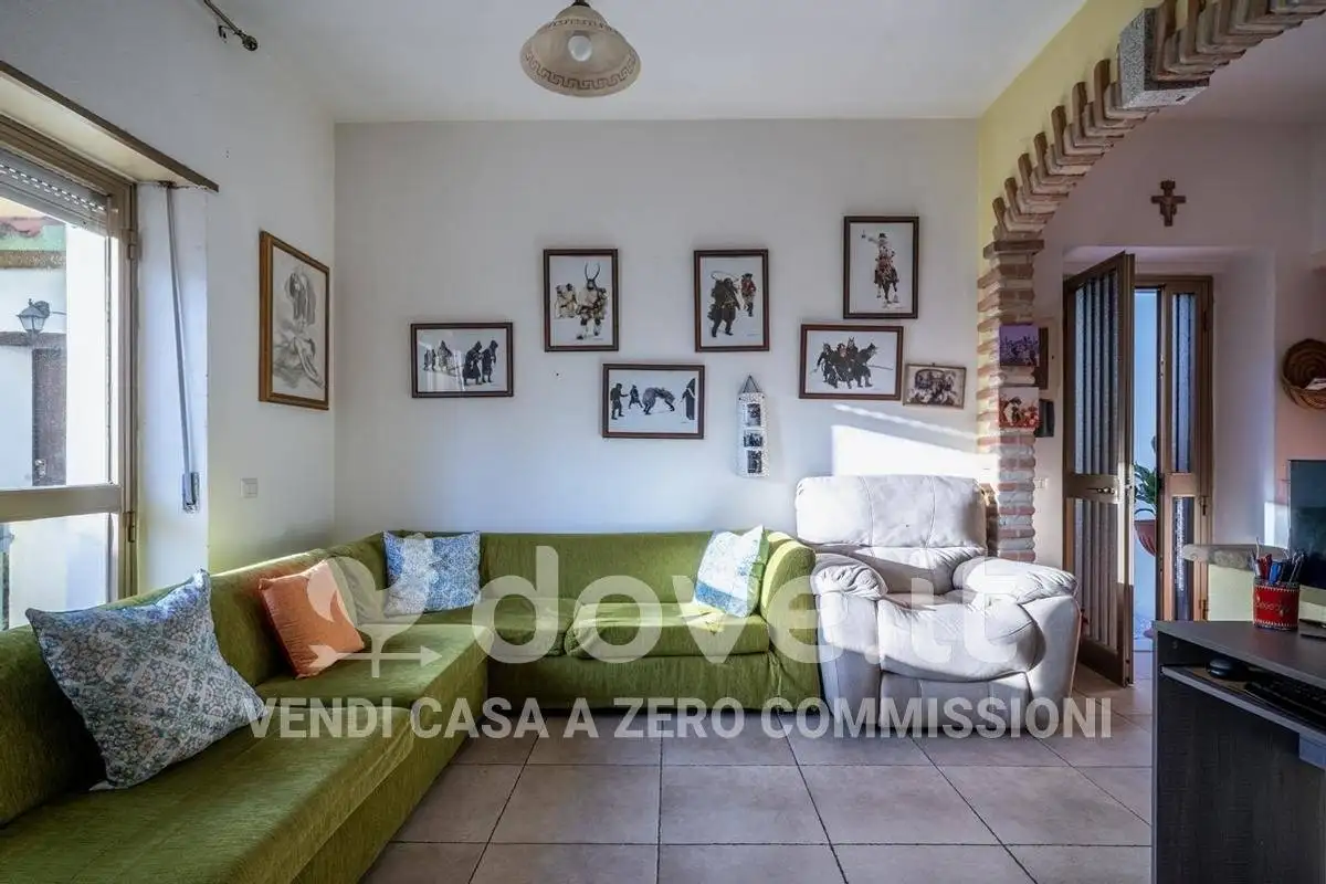 Appartamento in vendita a Oliena