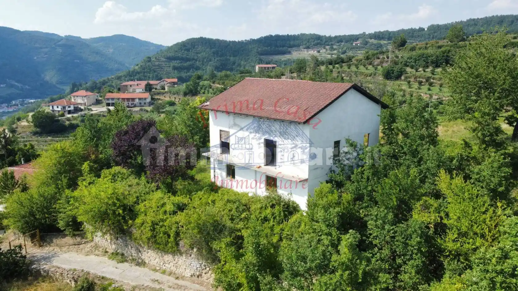 Villa in vendita a Cortemilia