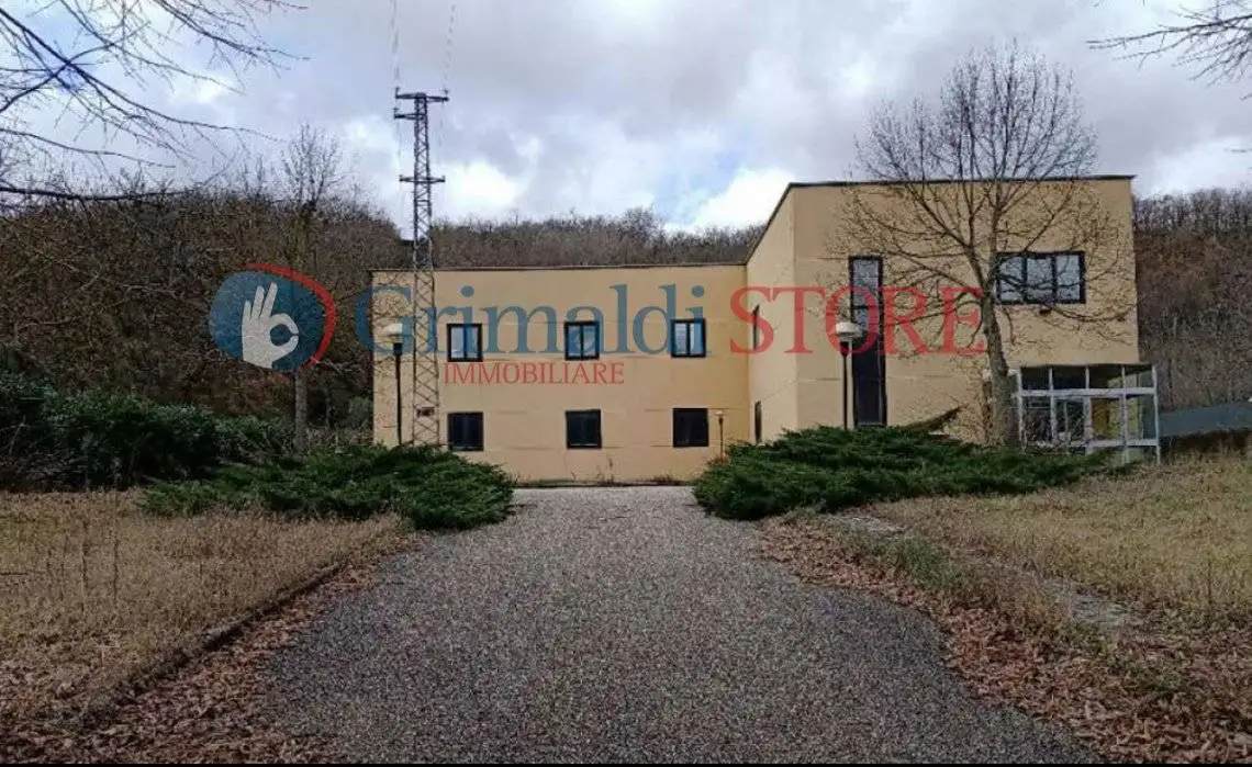 Palazzo - Edificio in vendita a Ceppaloni